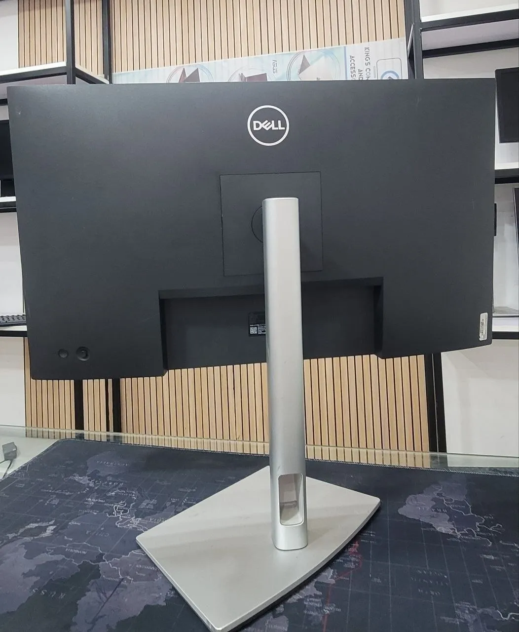 Dell 27 Inch 2K Frameless Monitor – photo 5