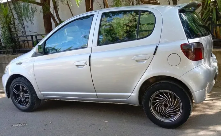 Toyota Vitz 2001 Automatic Hatchback – photo 7