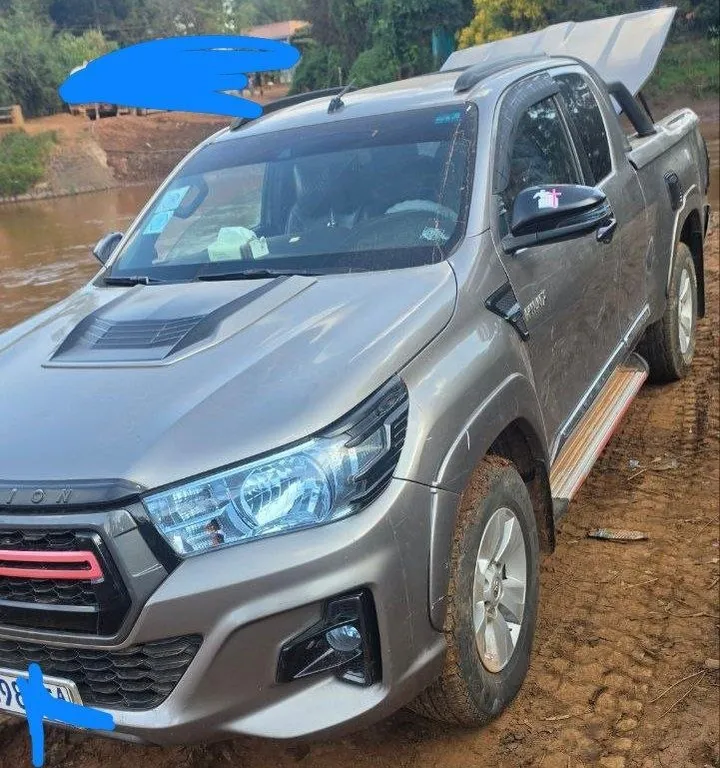 Toyota Hilux Revo Extra Cab 2020 – photo 3