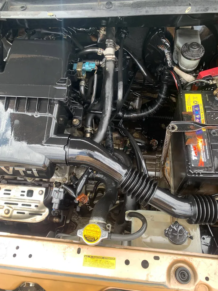 Toyota Vitz 2004 Automatic – photo 4