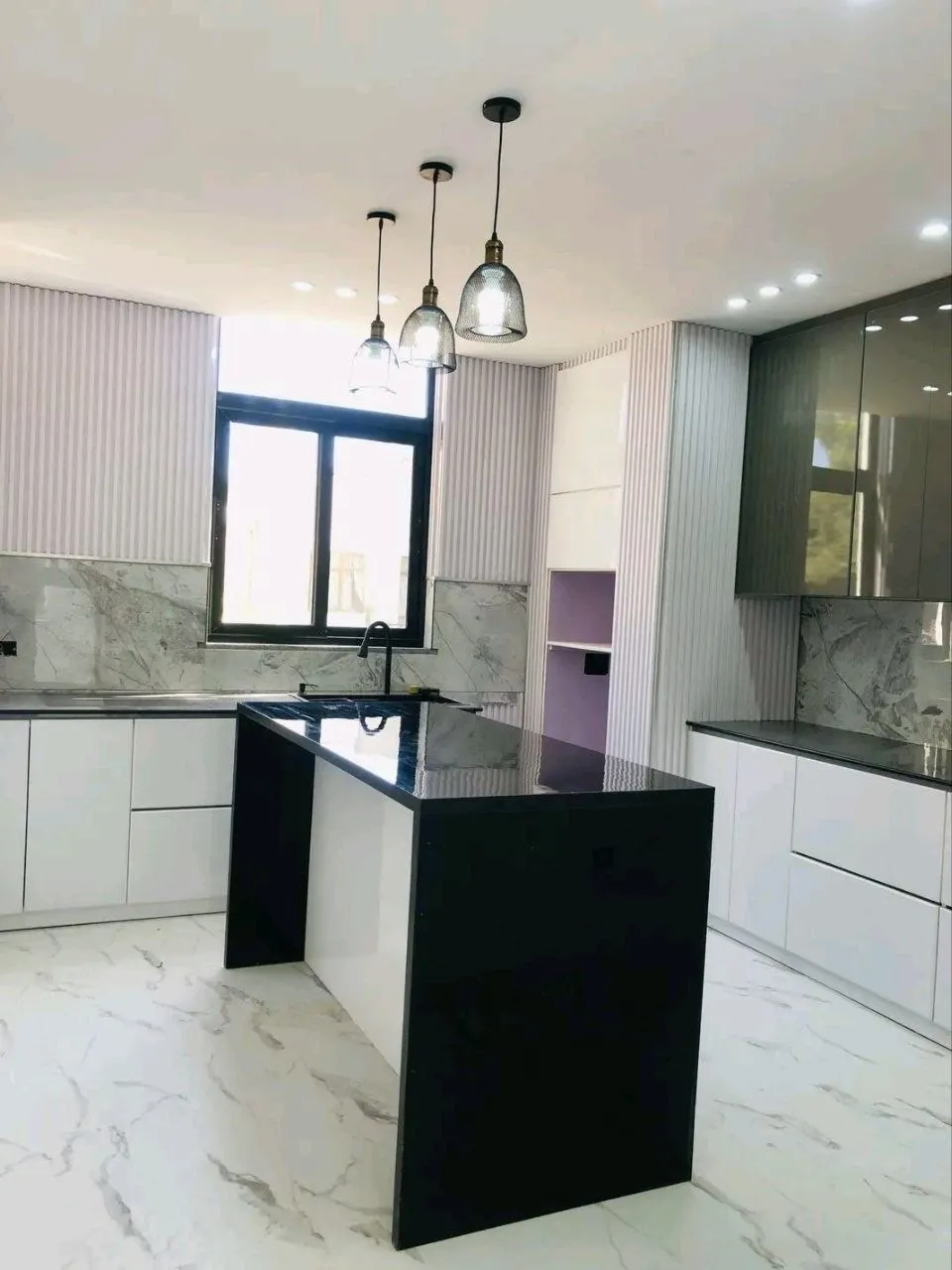 5 Bedroom B+G+2 House Bole 24 – photo 4