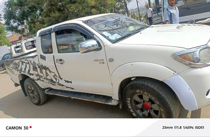 Toyota Hilux 2007 Pickup – photo 4