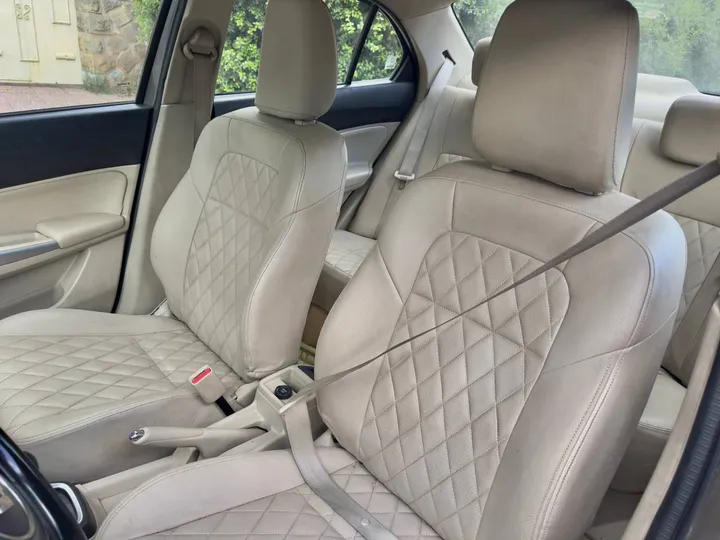 Suzuki Dzire 2021 Automatic – photo 6