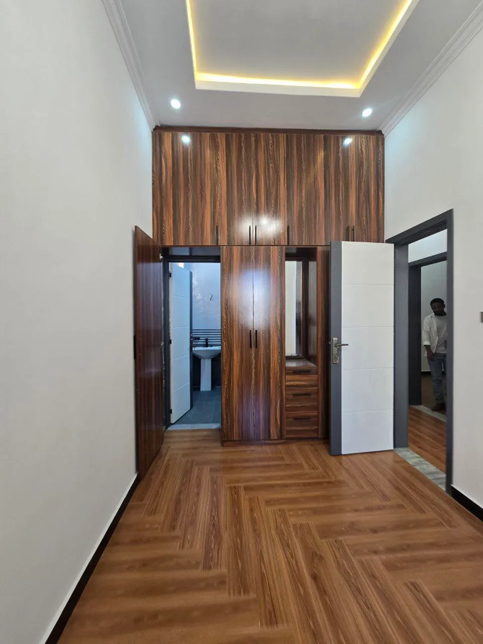 Modern 3 Bedroom Villa in Jackros – photo 4