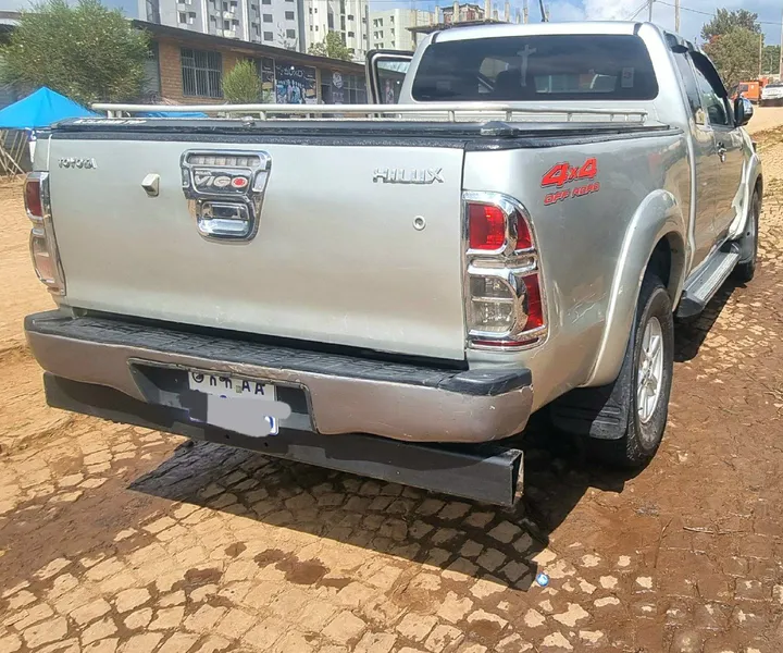 Toyota Hilux King Cab 2013 – photo 4