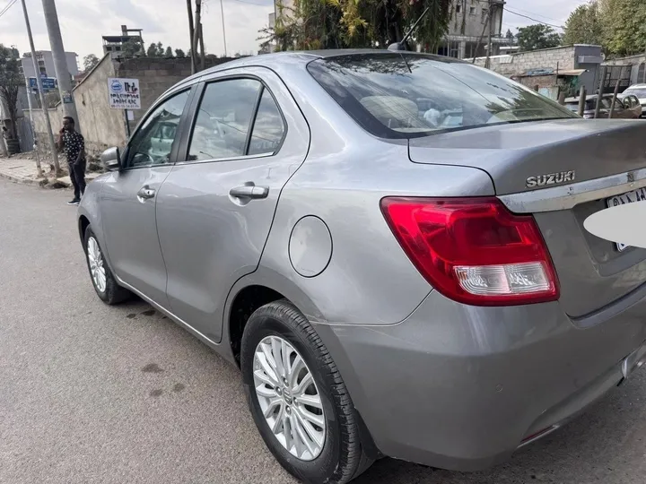Suzuki Dzire 2022 Automatic – photo 3