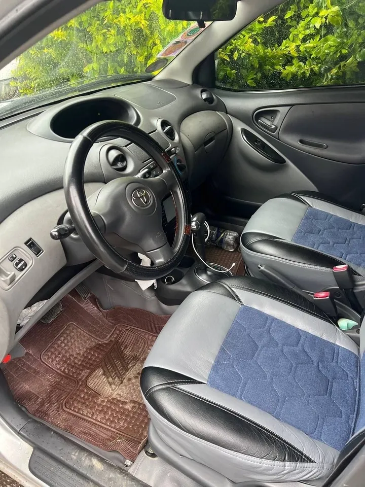 Toyota Vitz 2003 Automatic – photo 3