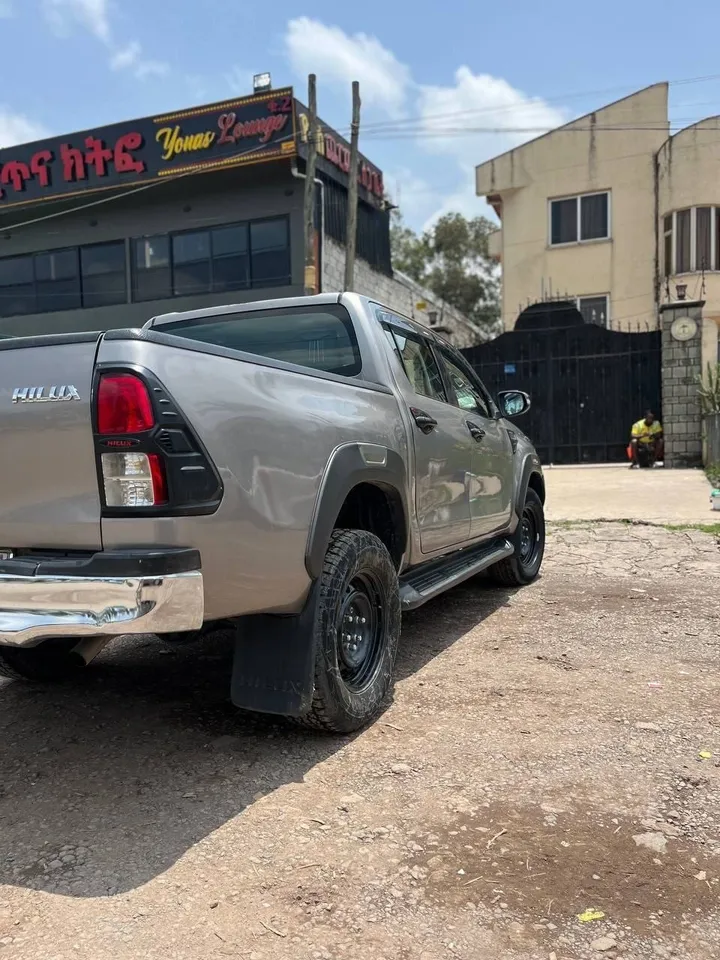 Toyota Revo Double Cab 2019 Diesel – photo 10