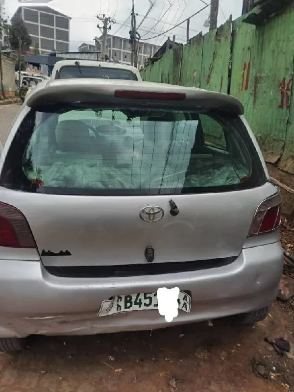 Toyota Vitz 2001 – photo 4