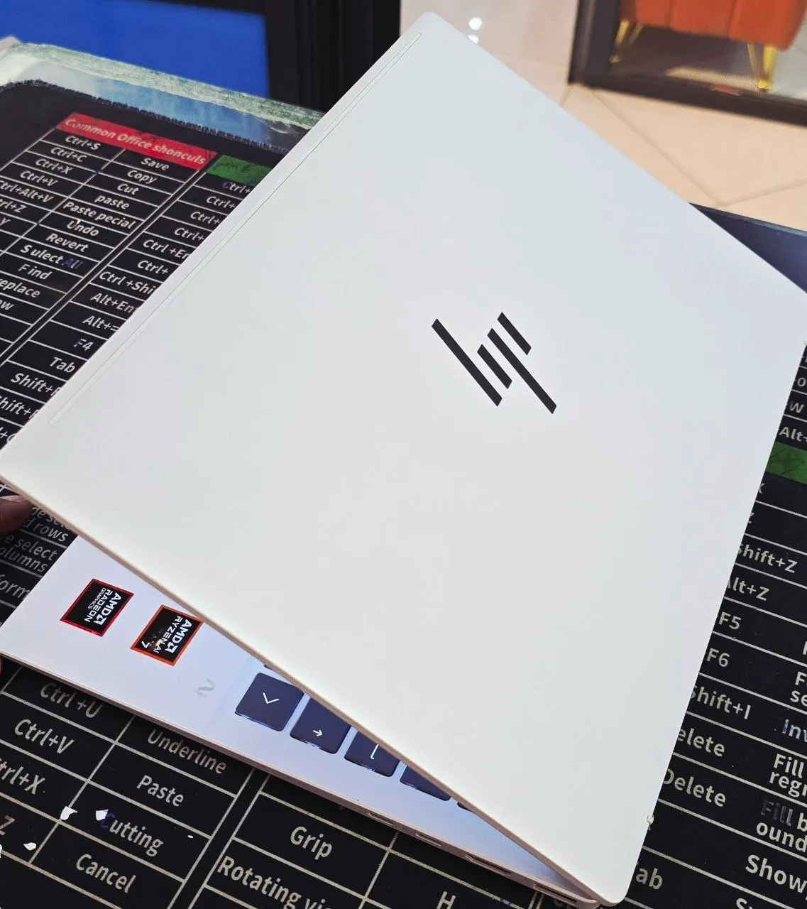 HP OmniBook 7 Aero 13 Laptop – photo 3