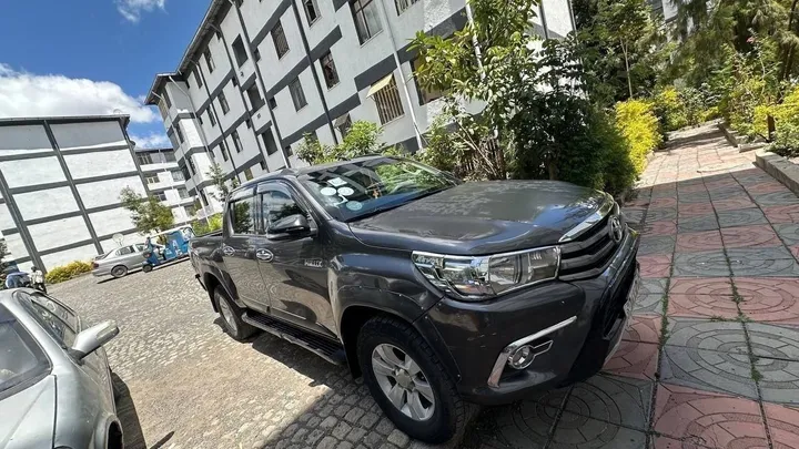 Toyota Revo Double Cab 2016 – photo 3