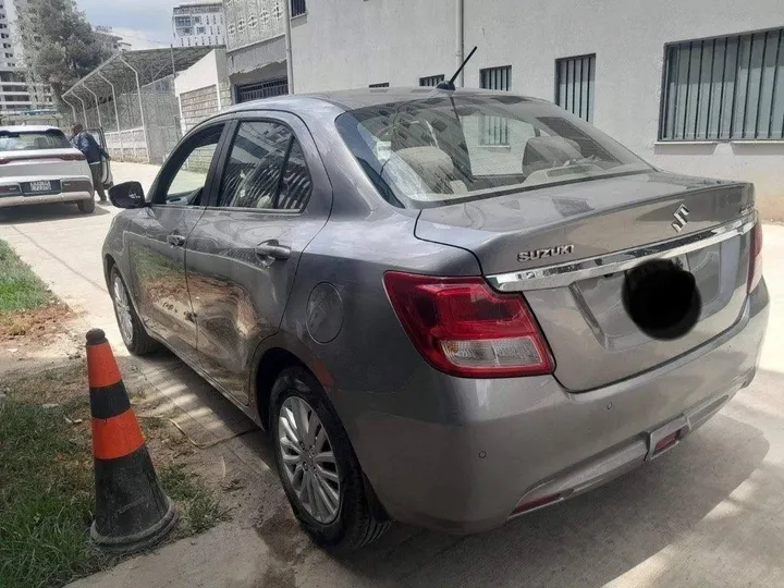 Suzuki Dzire 2022 Automatic – photo 3