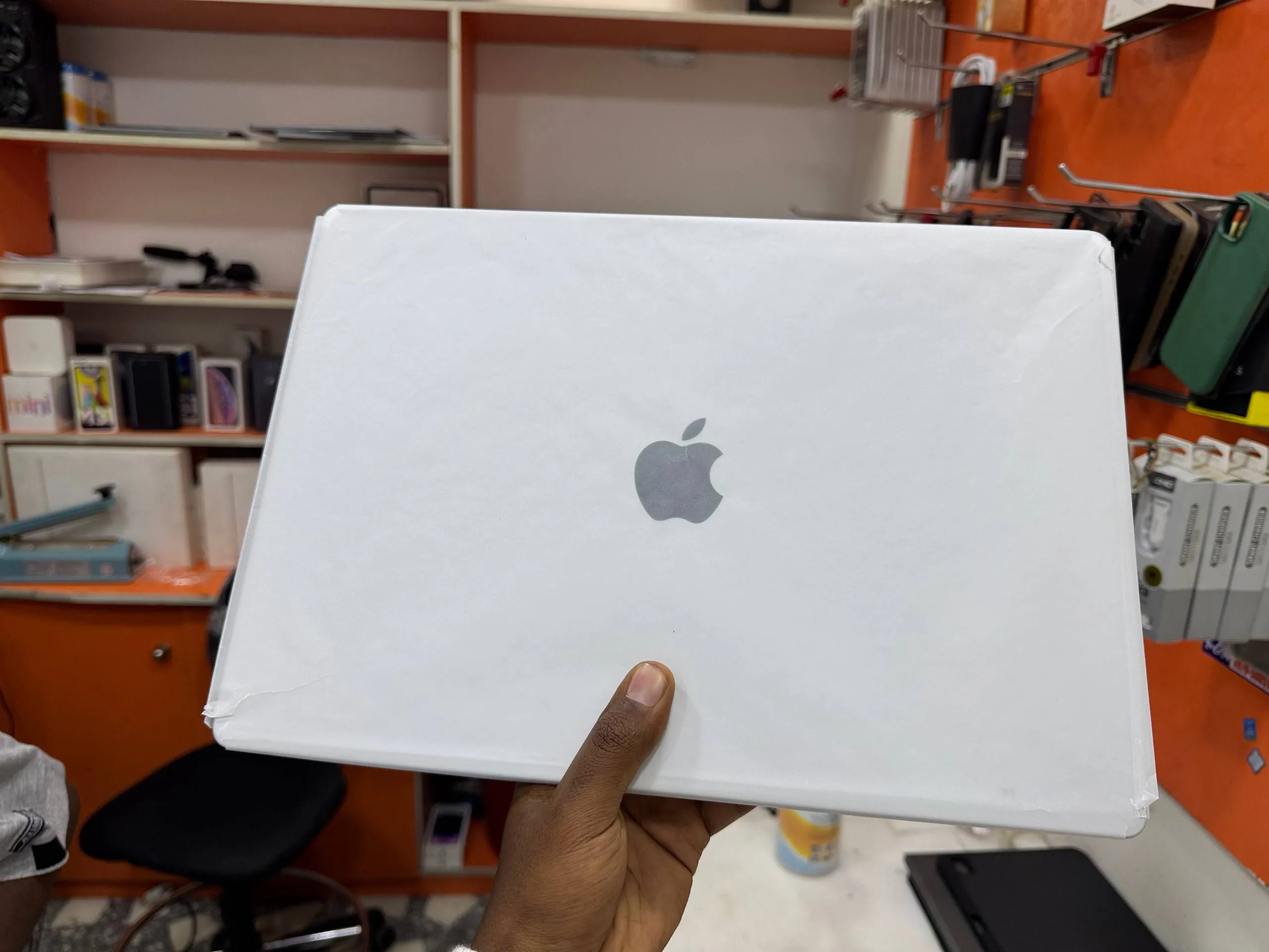 Apple MacBook Pro M3 Pro 16 inch – photo 5