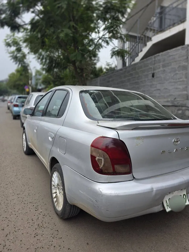 Toyota Platz 2001 – photo 3