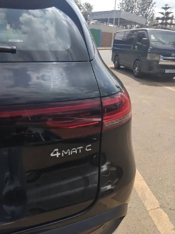 Mercedes-Benz EQC 400 4Matic EV – photo 3