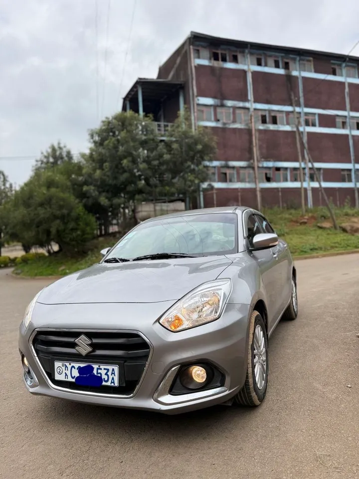 Suzuki Dzire 2022 Automatic – photo 7