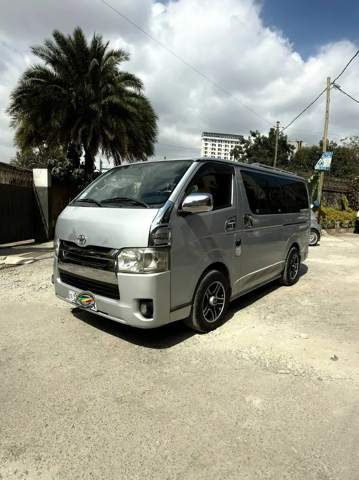 Toyota Hiace Abadula 2007 Diesel – photo 8