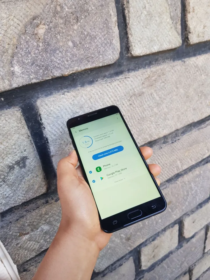 Samsung Galaxy J7 Prime 2 – photo 3