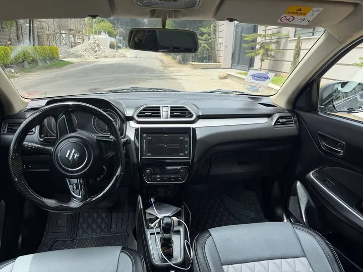 Suzuki Dzire 2022 Automatic – photo 3