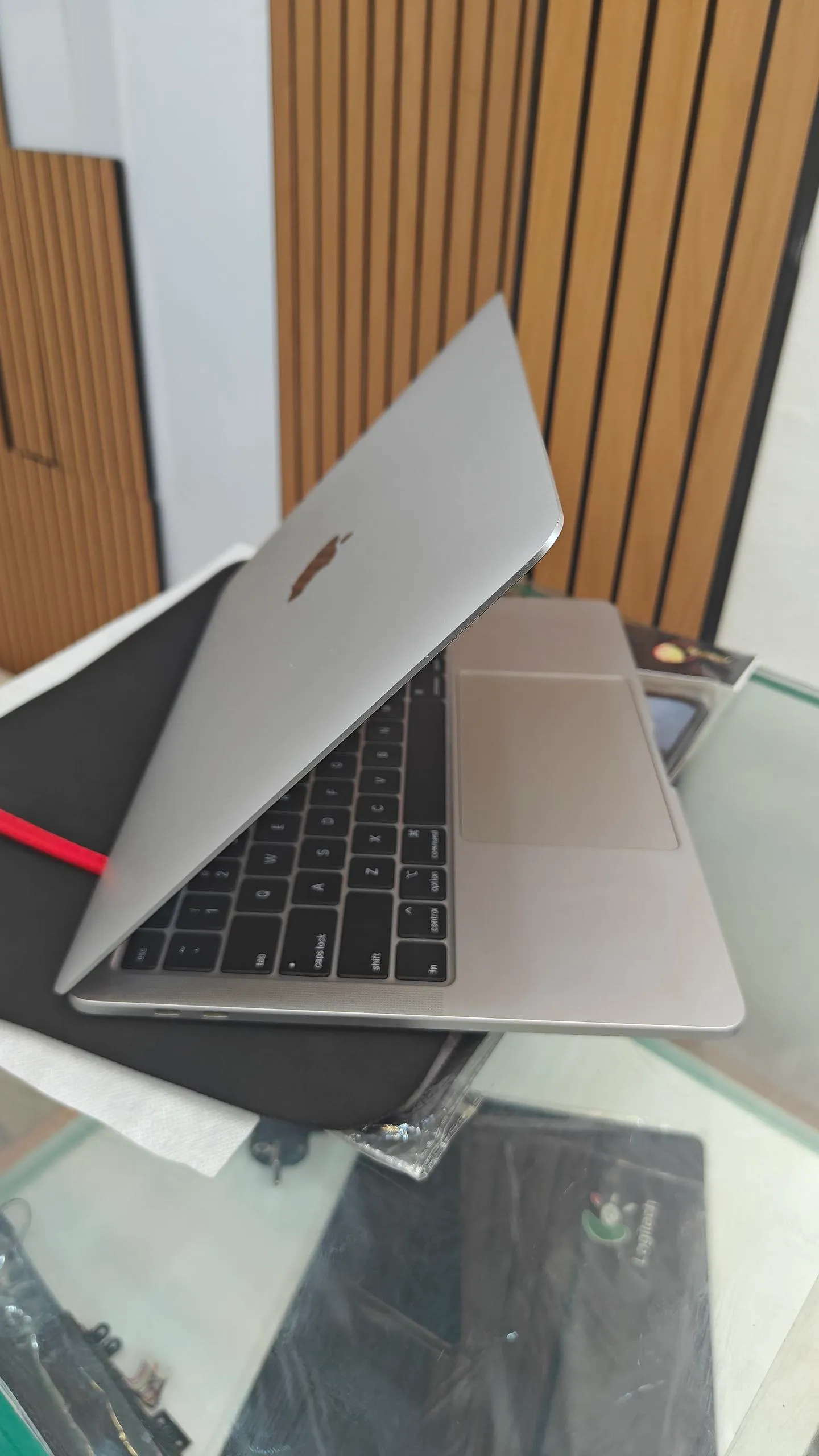 2020 MacBook Pro Core i5 13-inch – photo 5