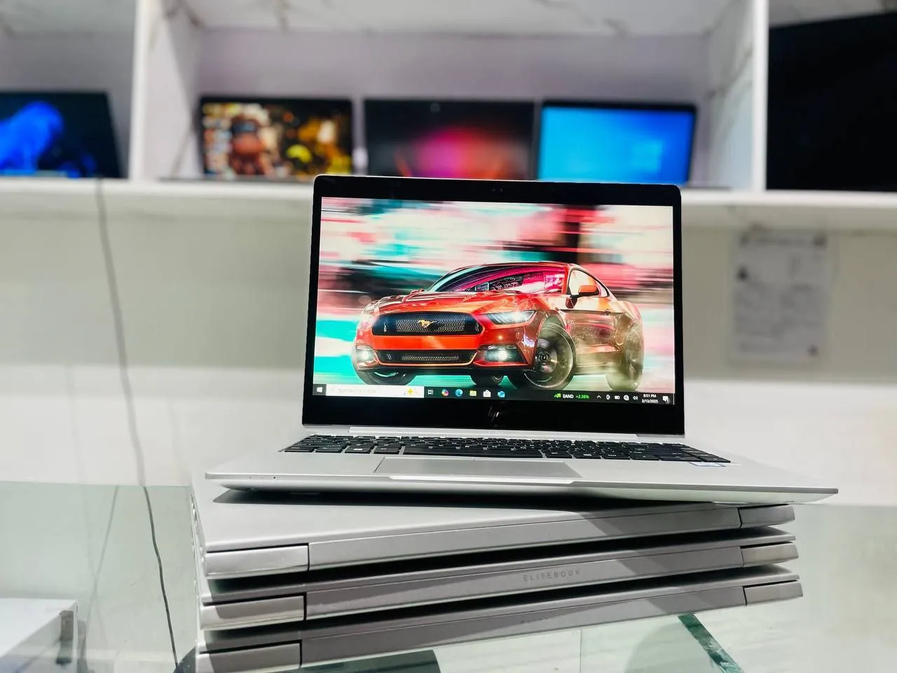 HP EliteBook 840 G5 Touchscreen Laptop – photo 3
