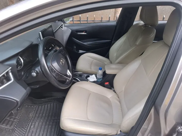 Toyota Corolla D4-T 2022 Full Option – photo 9