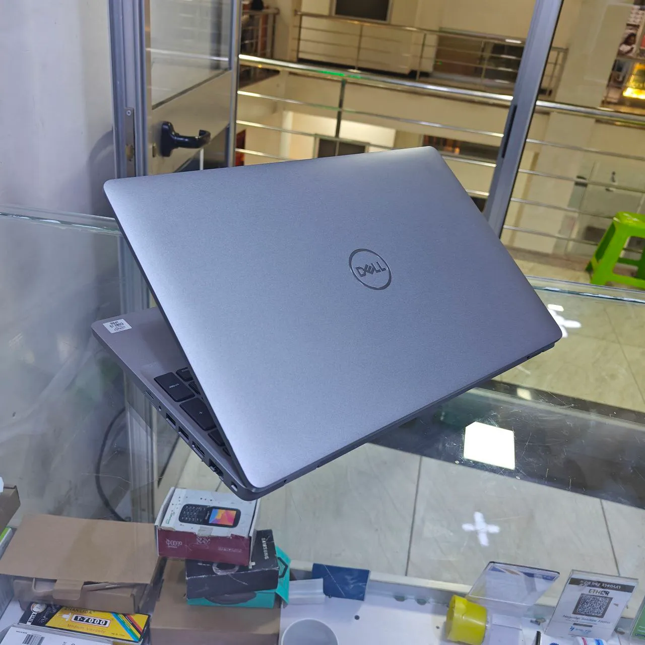 Dell Latitude 5511 i5 Workstation Laptop – photo 3