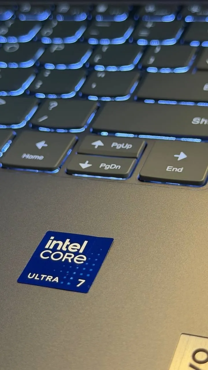 Lenovo Yoga 9i Ultra 7 Laptop – photo 3