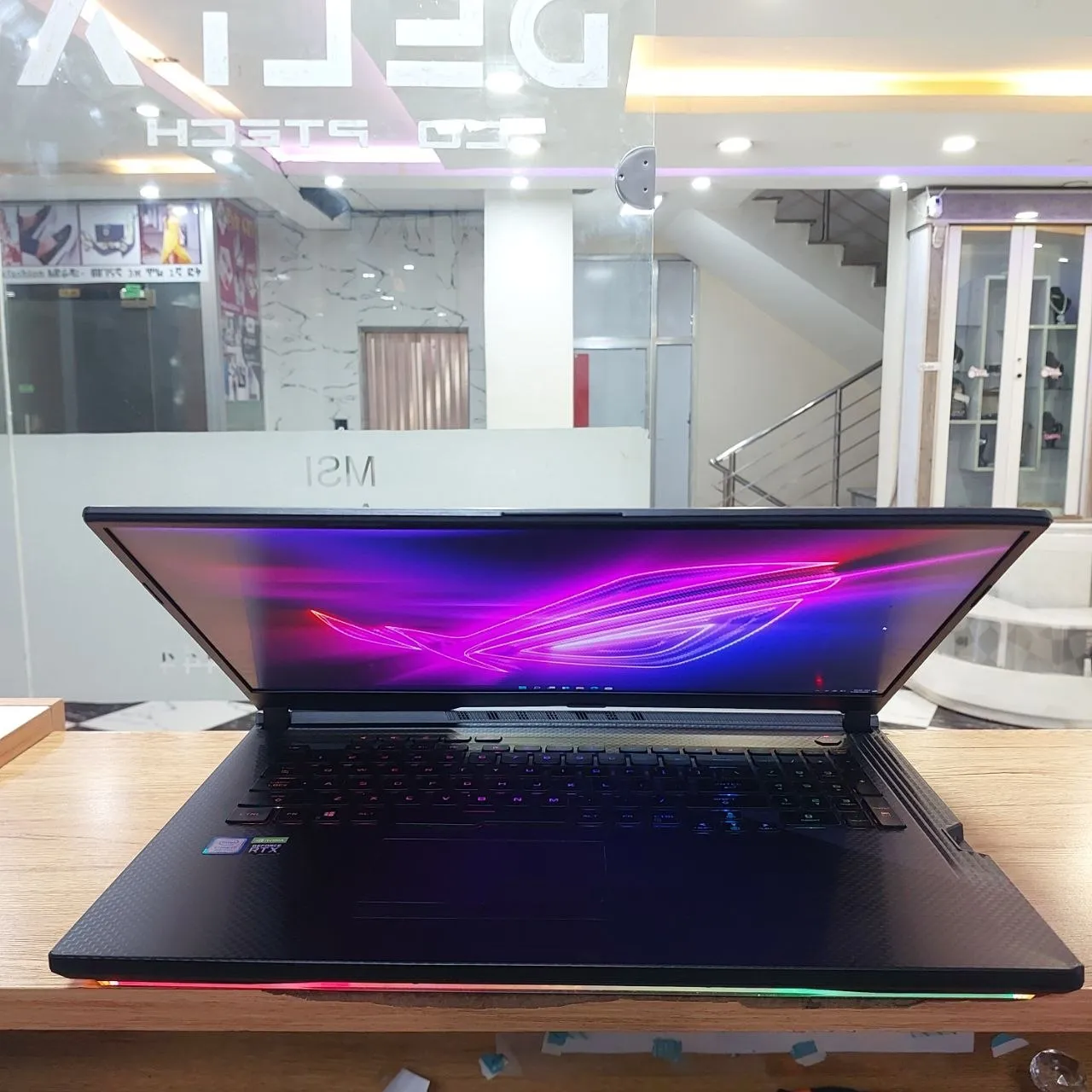 Asus ROG Strix i7 RTX 2070 Laptop – photo 3