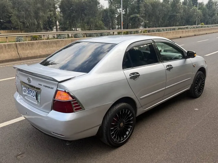 Toyota Corolla Automatic Sedan – photo 3