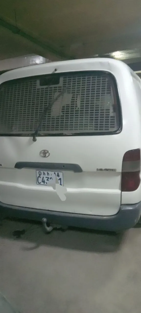 Toyota D4D Half Van 2006 – photo 5