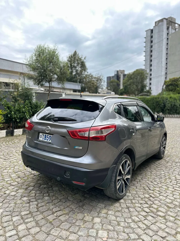 Nissan Qashqai 2017 Diesel Automatic – photo 4