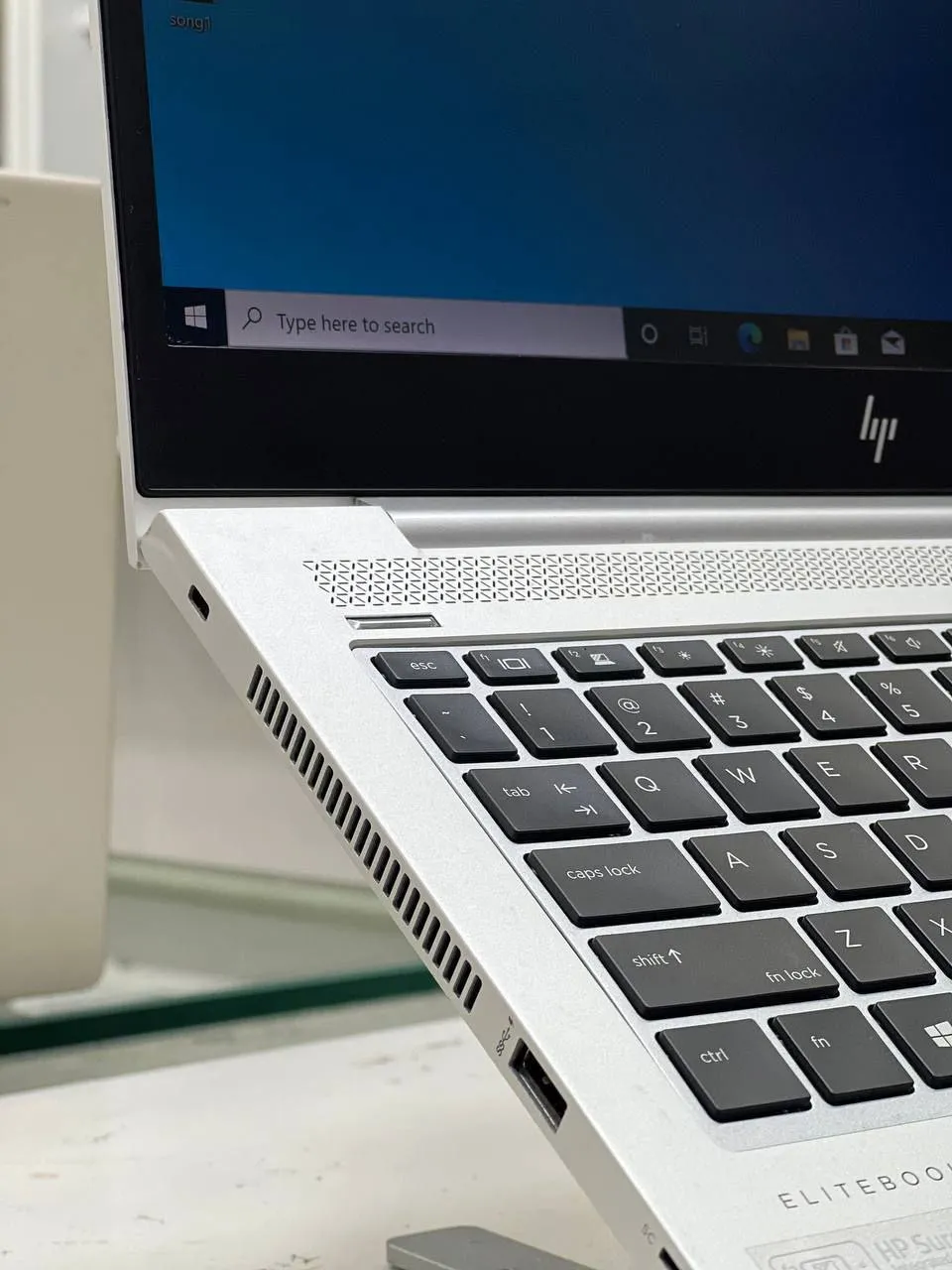 HP EliteBook 840 G6 i7 16GB 512GB – photo 3
