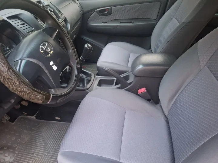 Toyota Hilux 2014 Pickup – photo 5