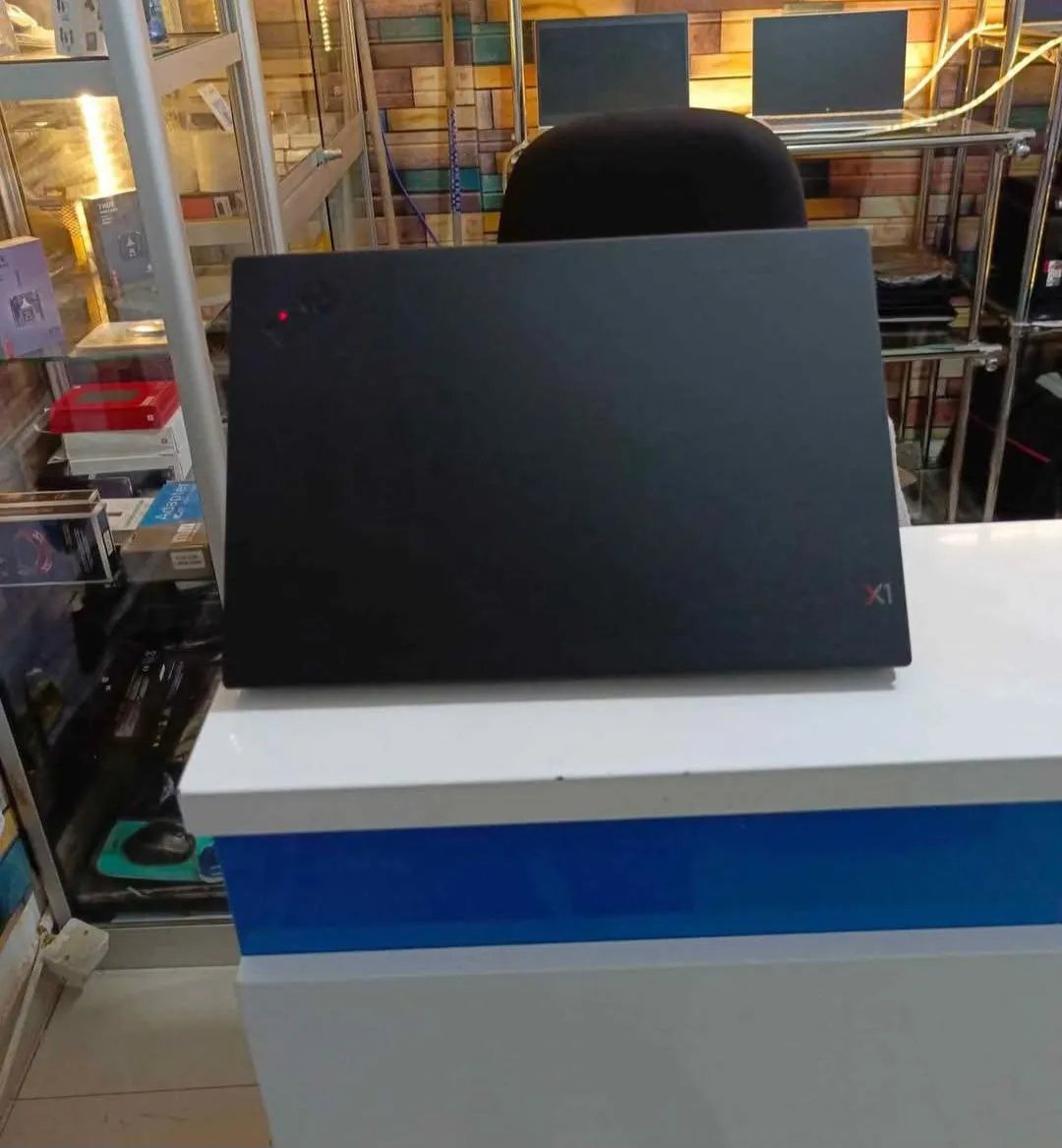Lenovo X1 Carbon Laptop – photo 3