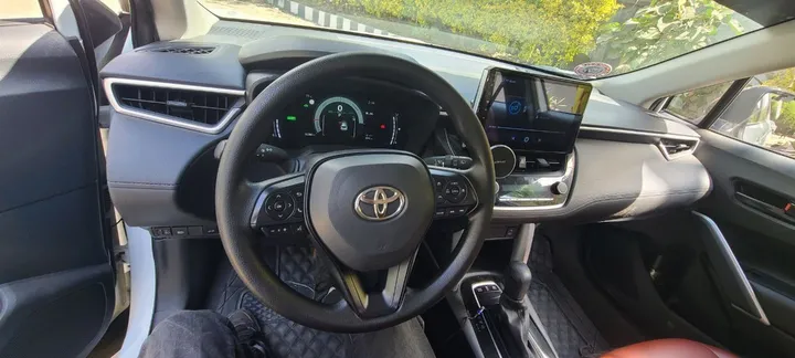 Toyota Corolla Cross Hybrid 2022 – photo 3