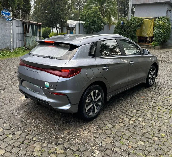 BYD E2 2025 Hatchback – photo 4
