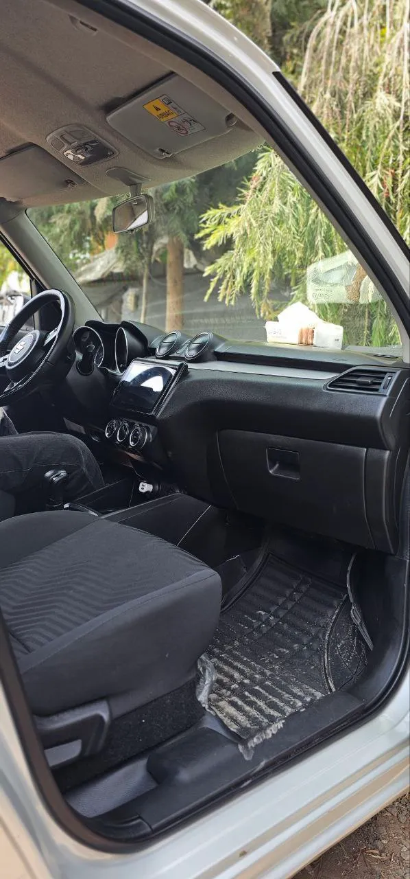 Suzuki Swift 2022 Automatic – photo 5