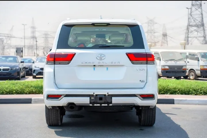 2025 Toyota Land Cruiser VXR Hybrid – photo 5