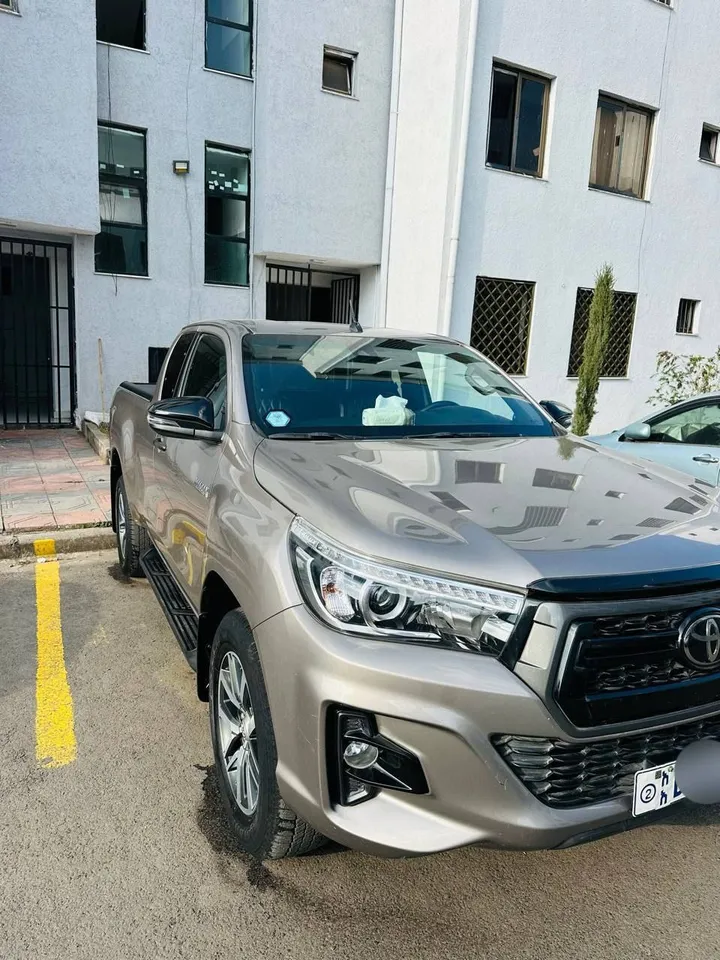 Toyota Hilux Revo 2020 Manual Diesel – photo 10