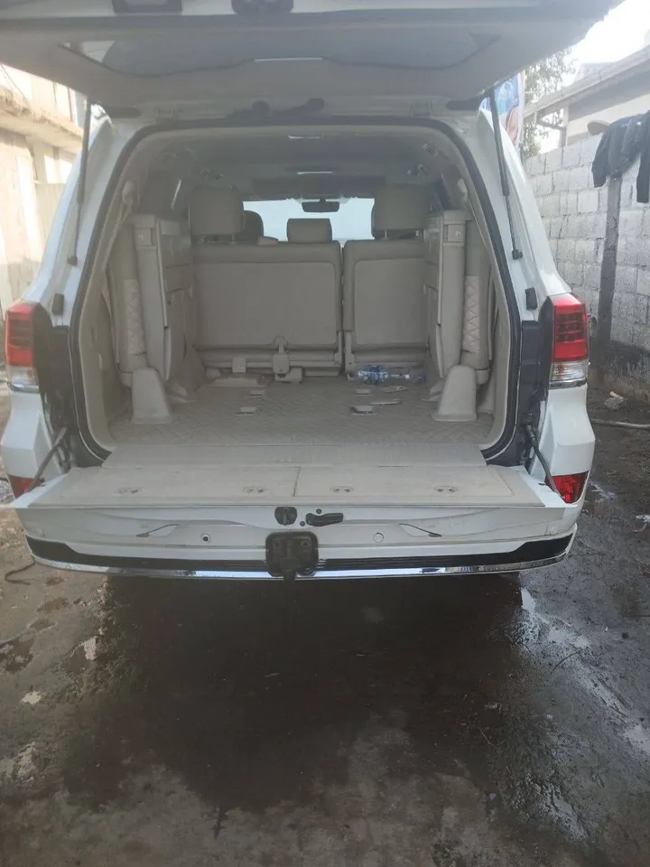 Toyota Land Cruiser GXR 2019 – photo 4