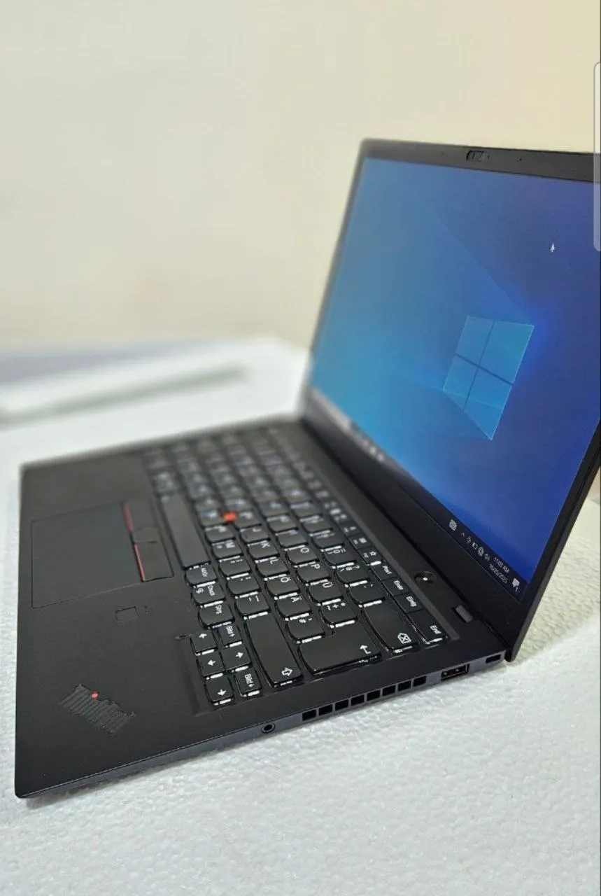 Lenovo X1 Carbon i7 Laptop – photo 6