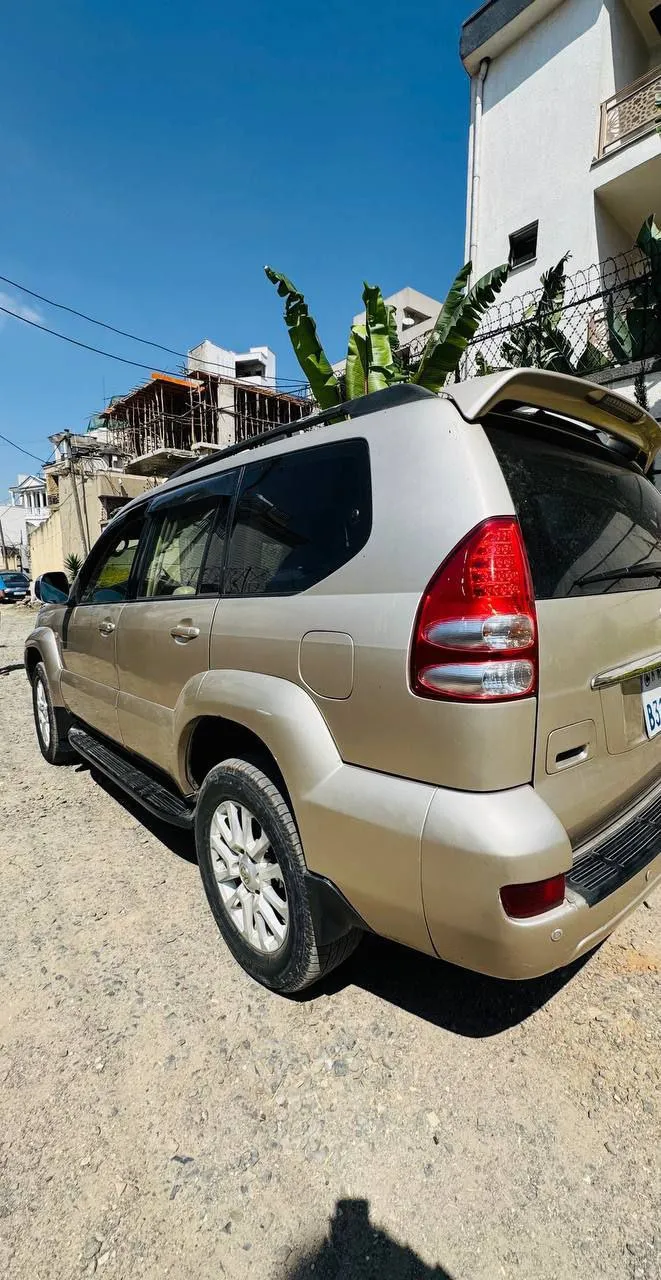 Toyota Landcruiser Prado 2009 – photo 6