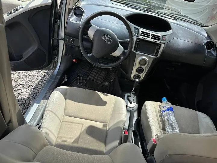 Toyota Hatchback 2007 Model – photo 4