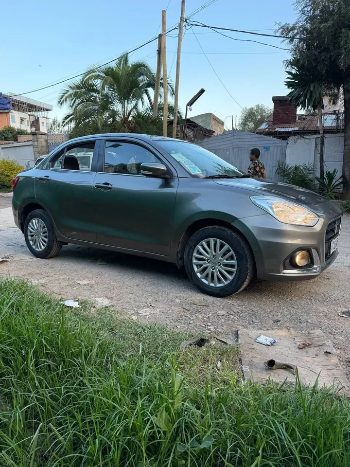 Suzuki Dzire 2022 Sedan – photo 3