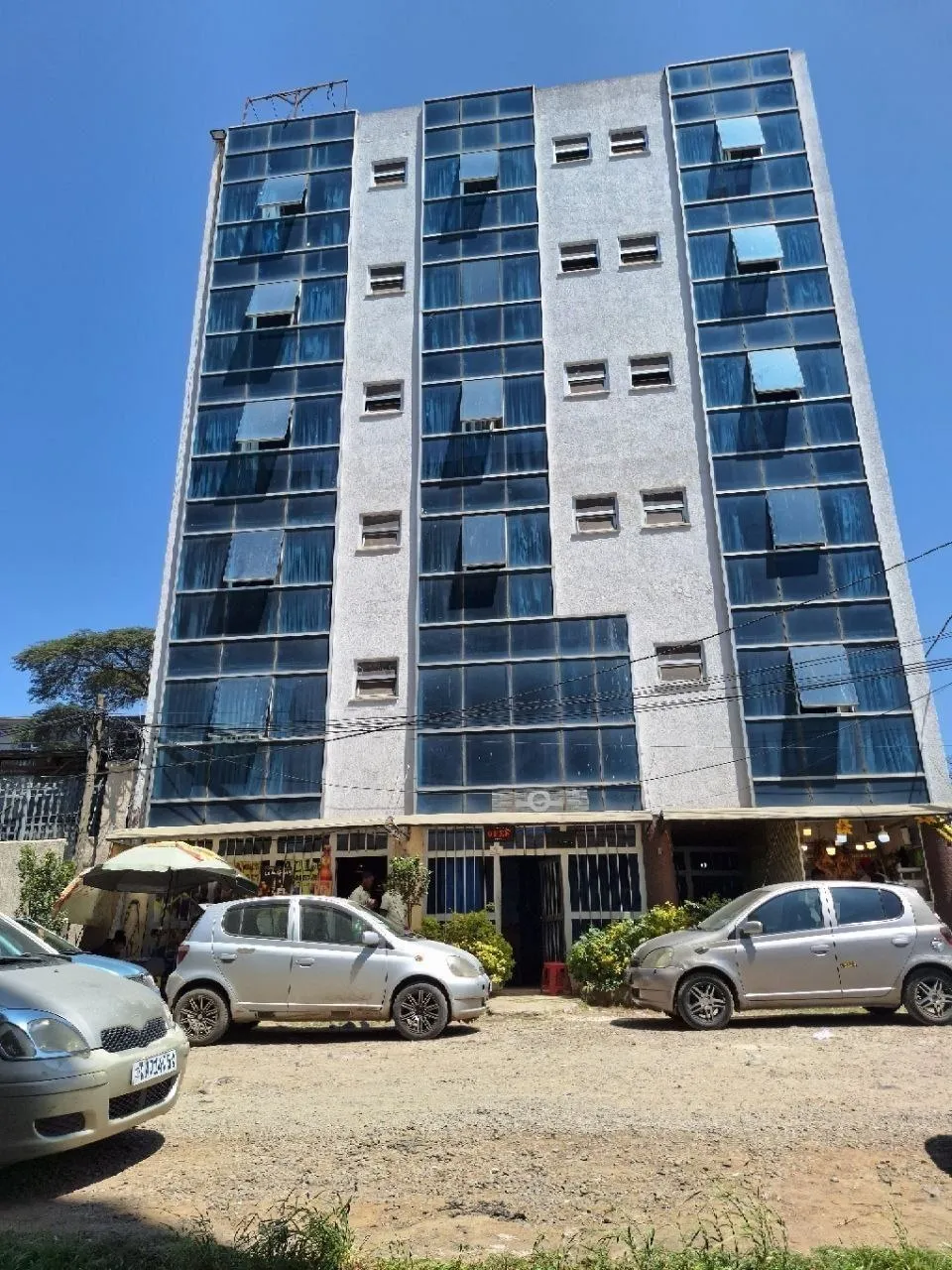 G+9 Commercial Building 200 sqm – photo 3