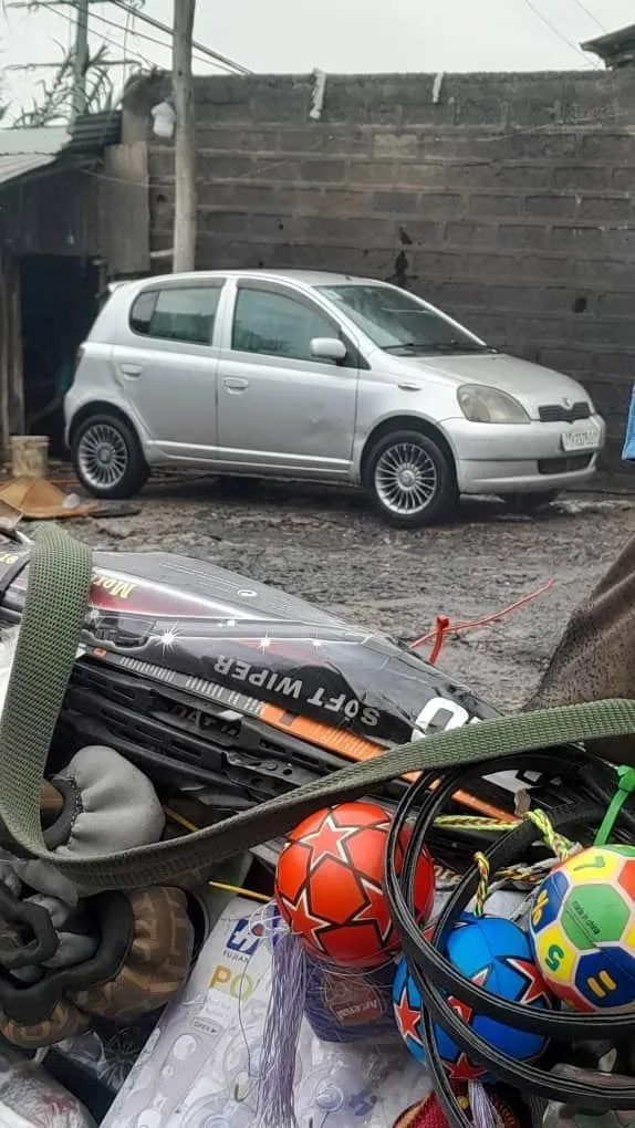 Toyota Vitz 2001 – photo 3