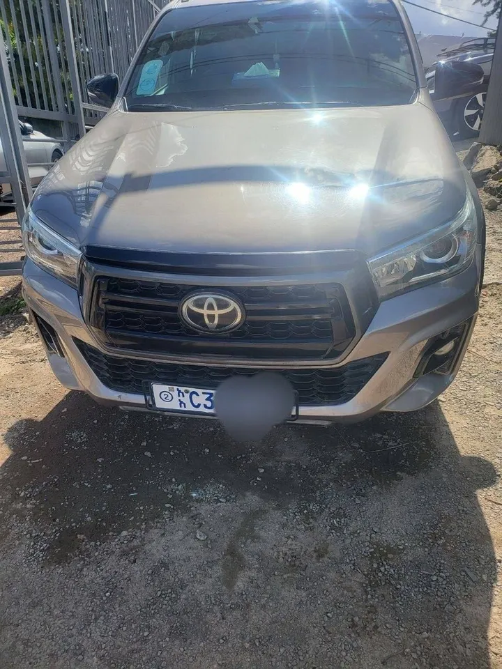 Toyota Revo Double Cab Hilux 2020 – photo 3