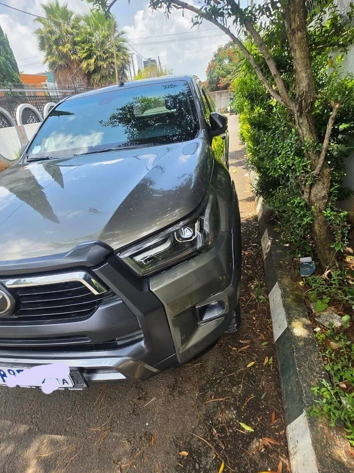 Toyota Hilux Invincible 2021 – photo 6