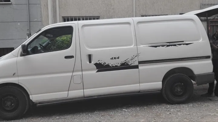 Toyota Hiace Cargo Van 2003 – photo 6